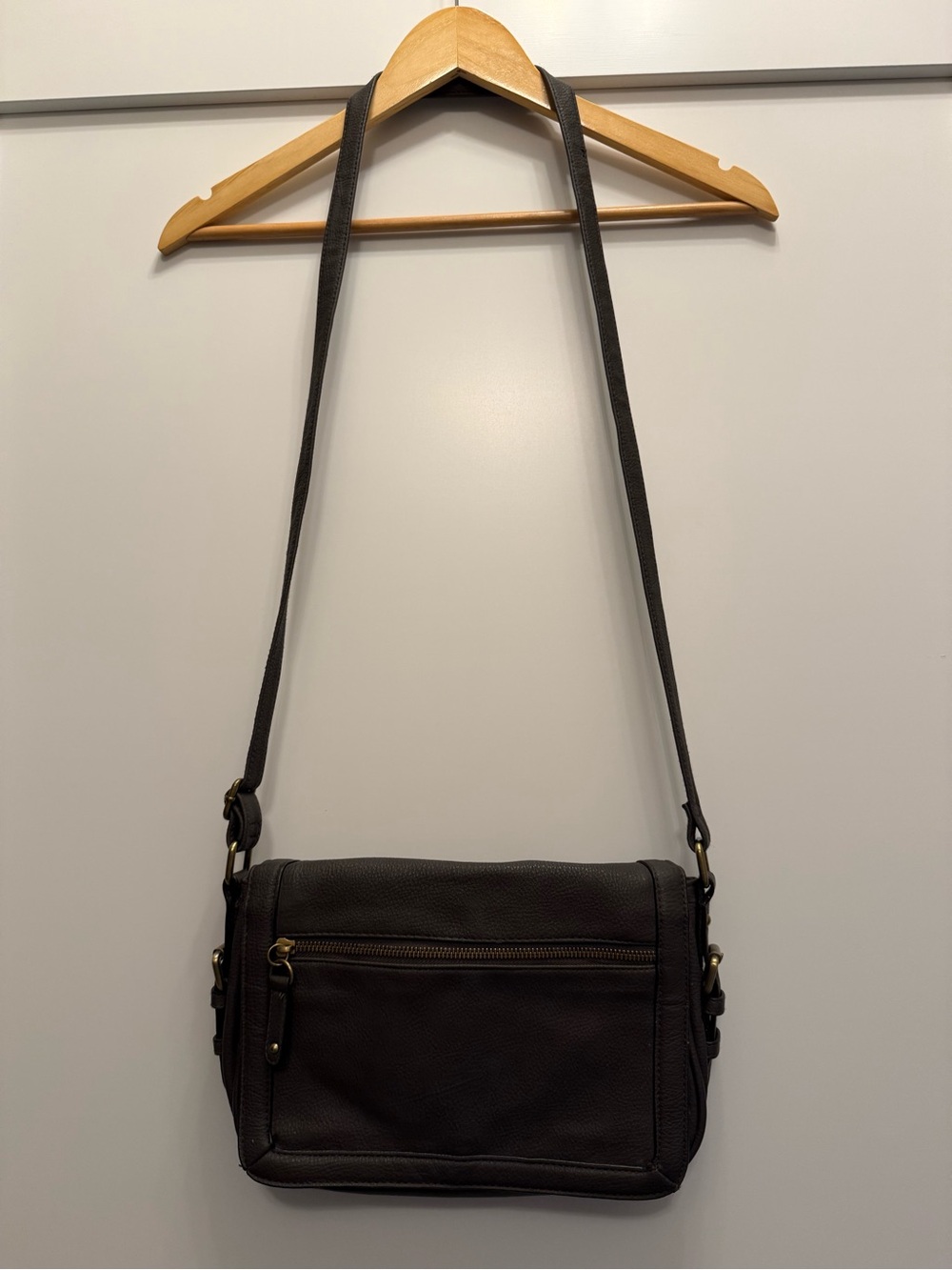 Merona Classic Gray Leather Crossbody Bag - Women